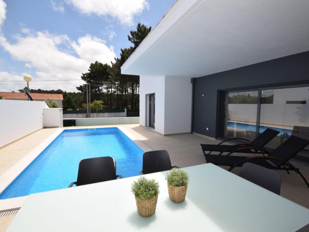 Modern Villa With Private Pool Near The Beautiful Beach Of Foz De Arelho Nadadouro Exterior foto