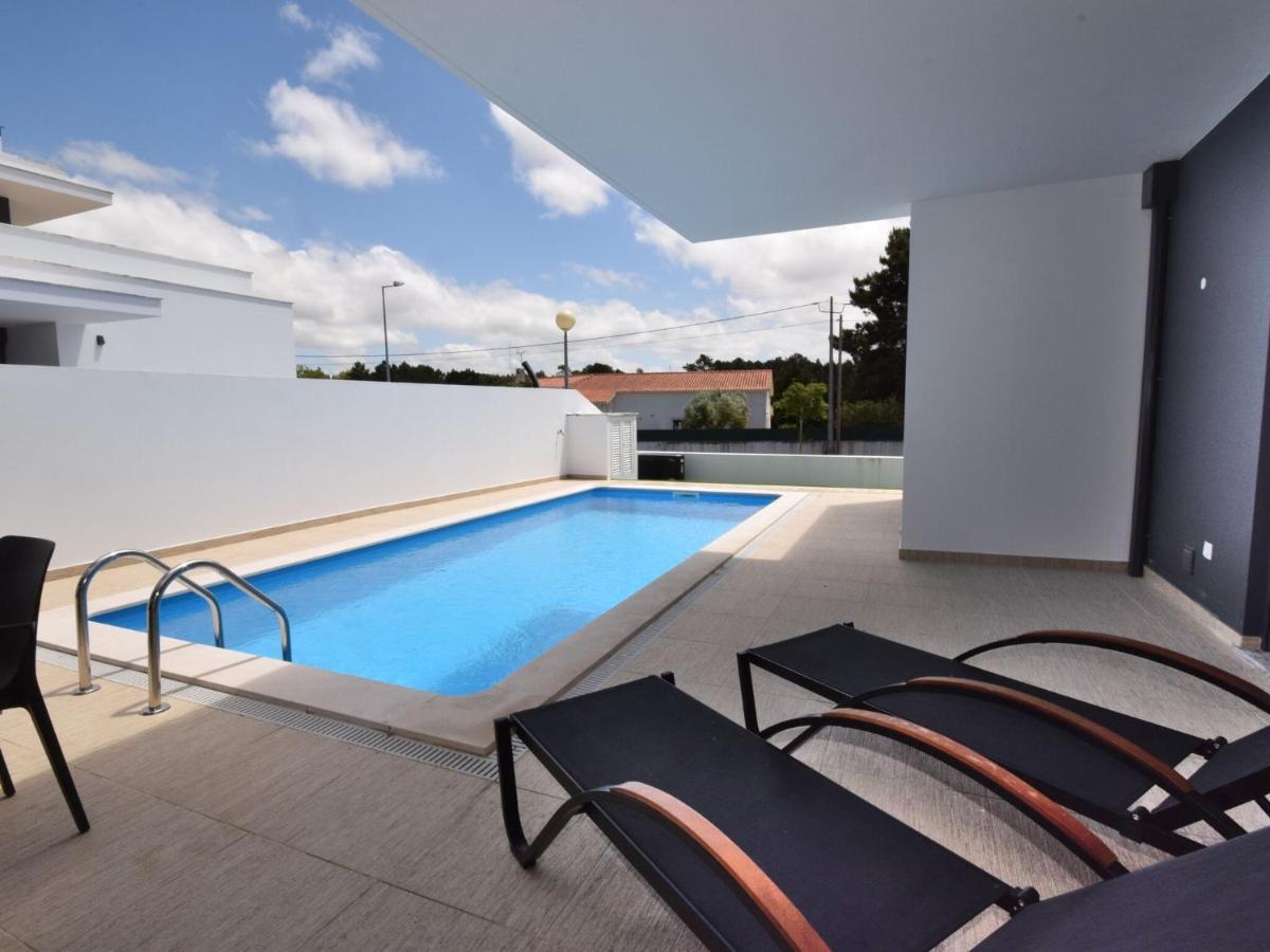 Modern Villa With Private Pool Near The Beautiful Beach Of Foz De Arelho Nadadouro Exterior foto